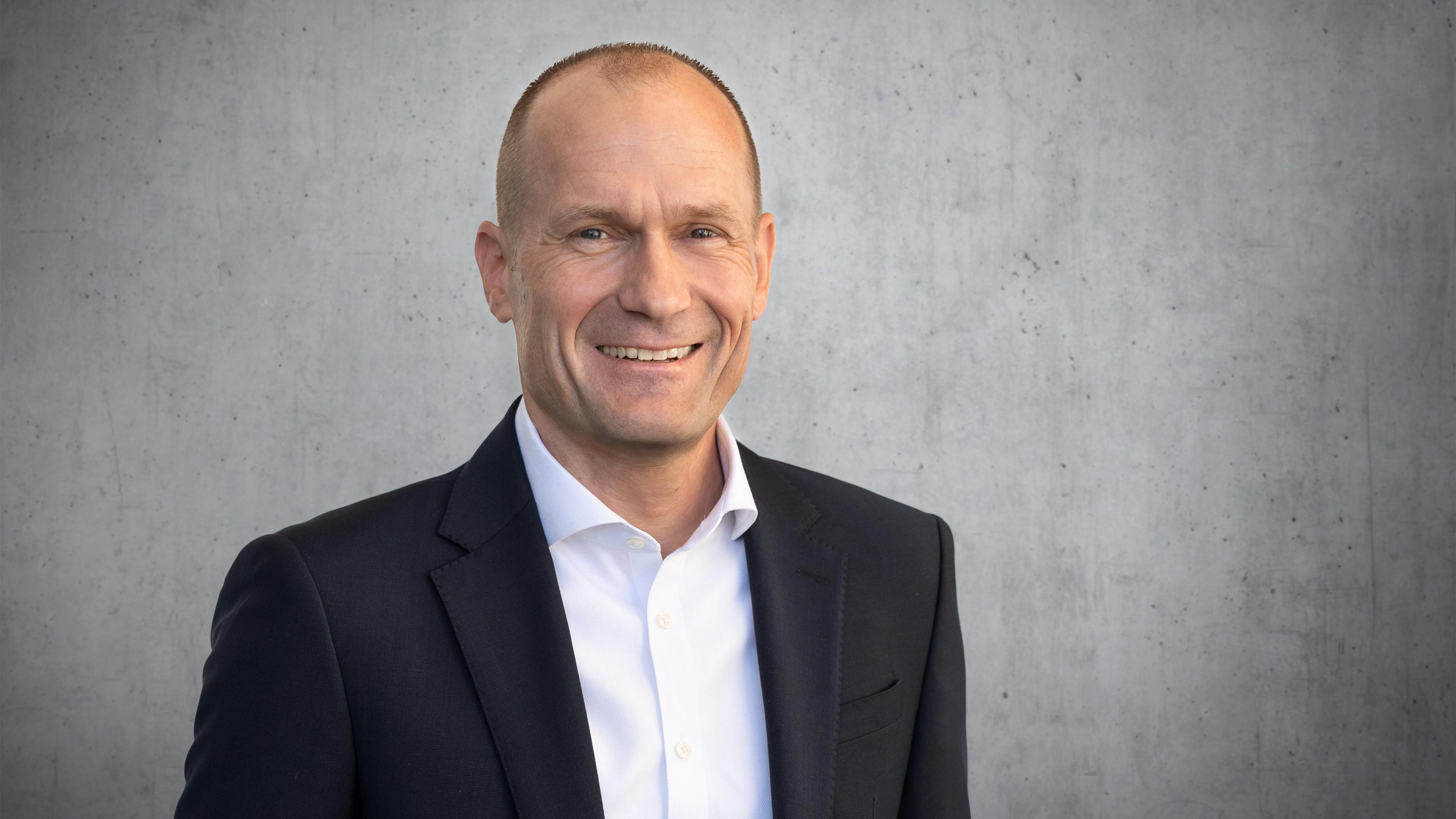 Portrait of Joachim Scharnagl from Porsche